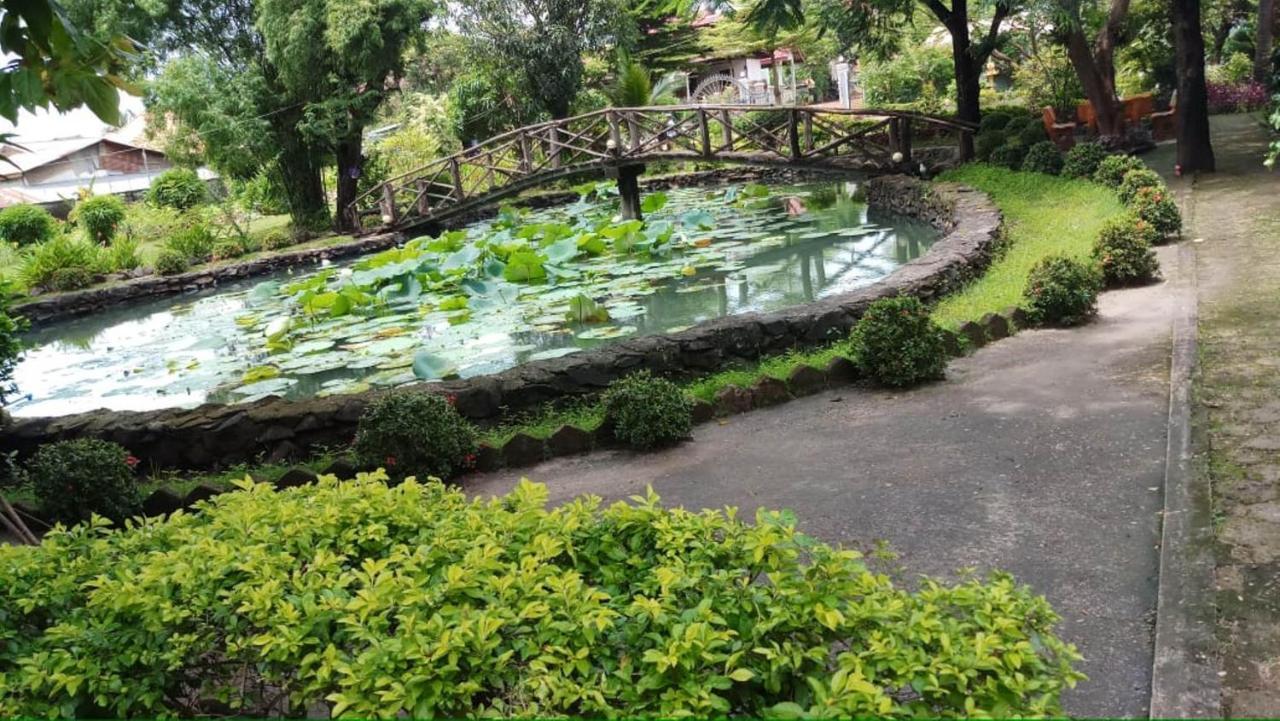 Xuanmai Garden Resort Pakse Bagian luar foto